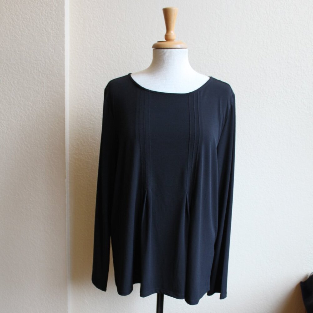 Banana Republic Black Pleat Front Long Sleeve Knit top XL